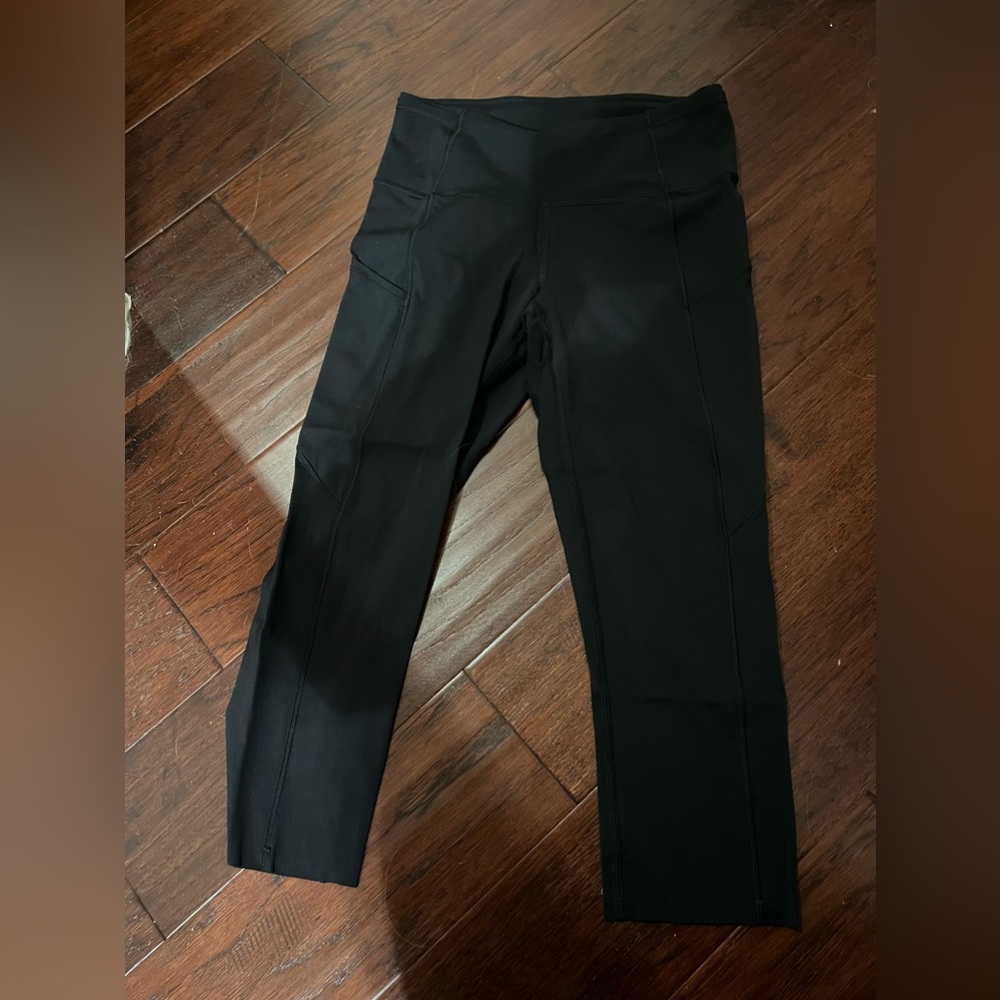Black Lululemon leggings
